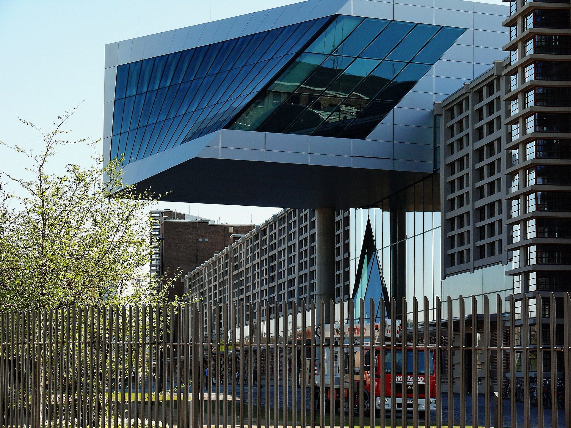 Bancos centrales exigen a Facebook cumplir como las entidades de pag