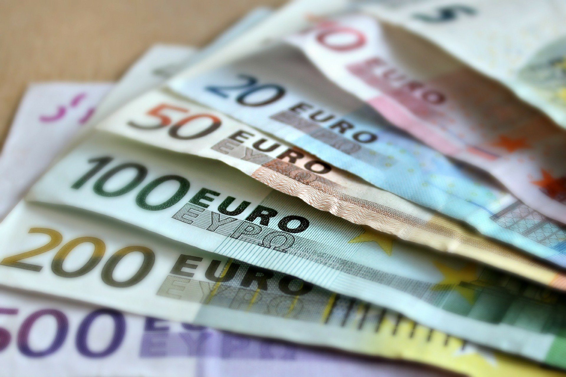 Cómo invertir 500€ en criptomonedas
