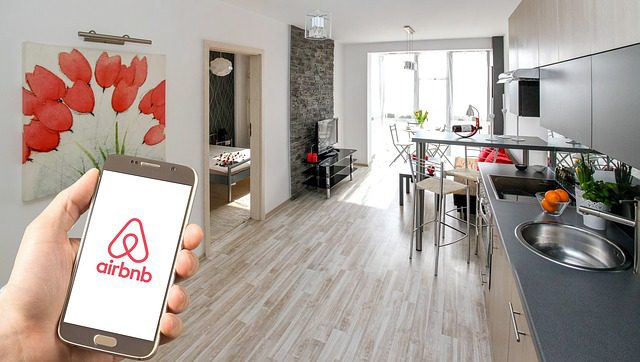 descentralizado Travala Airbnb