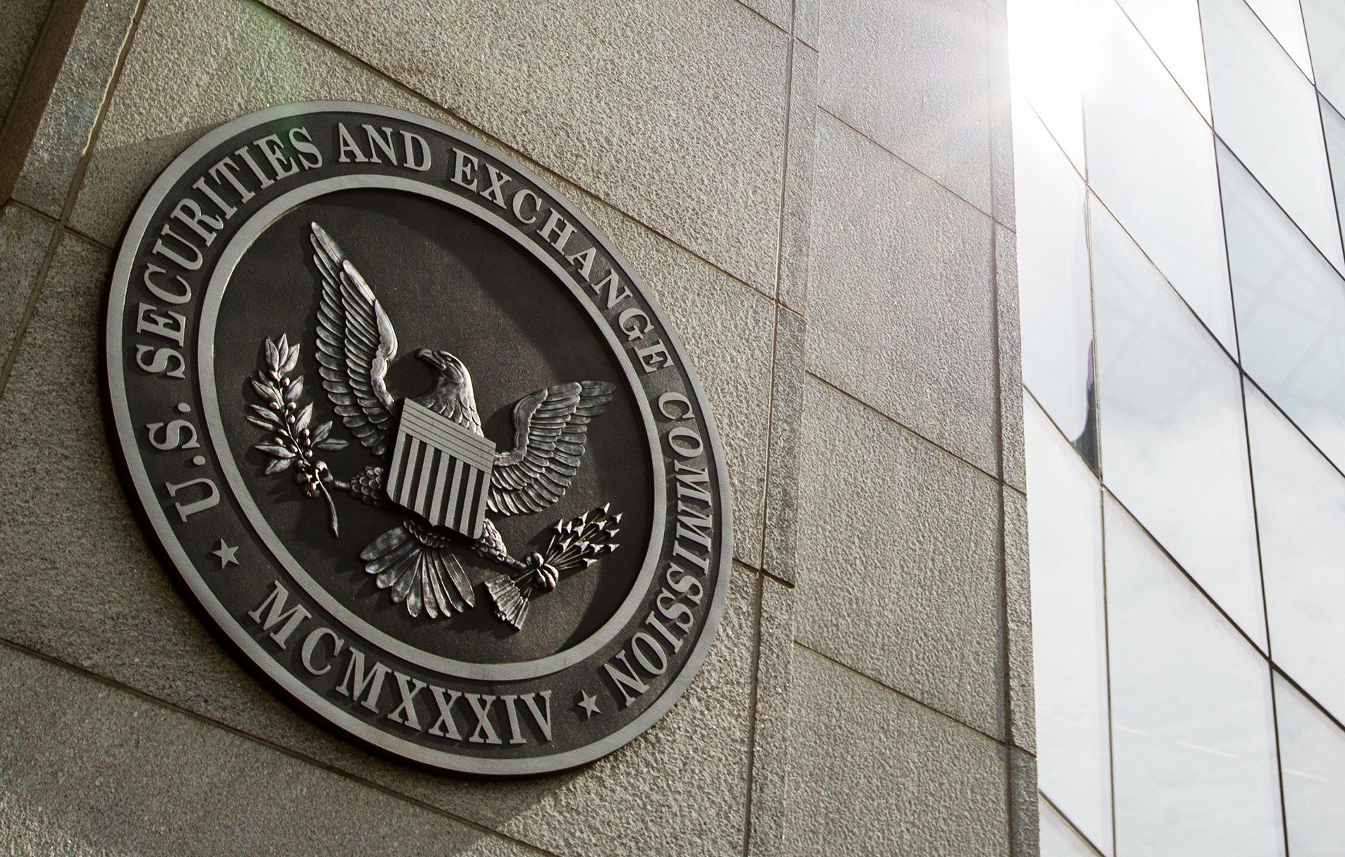 AnChain.AI aporta herramientas de vigilancia a la SEC para supervisar ecosistema DeFi