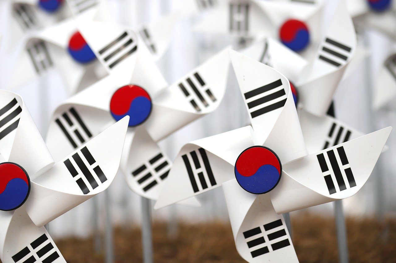 Corea del Sur elige hoy presidente con las criptomonedas en los programas electorales