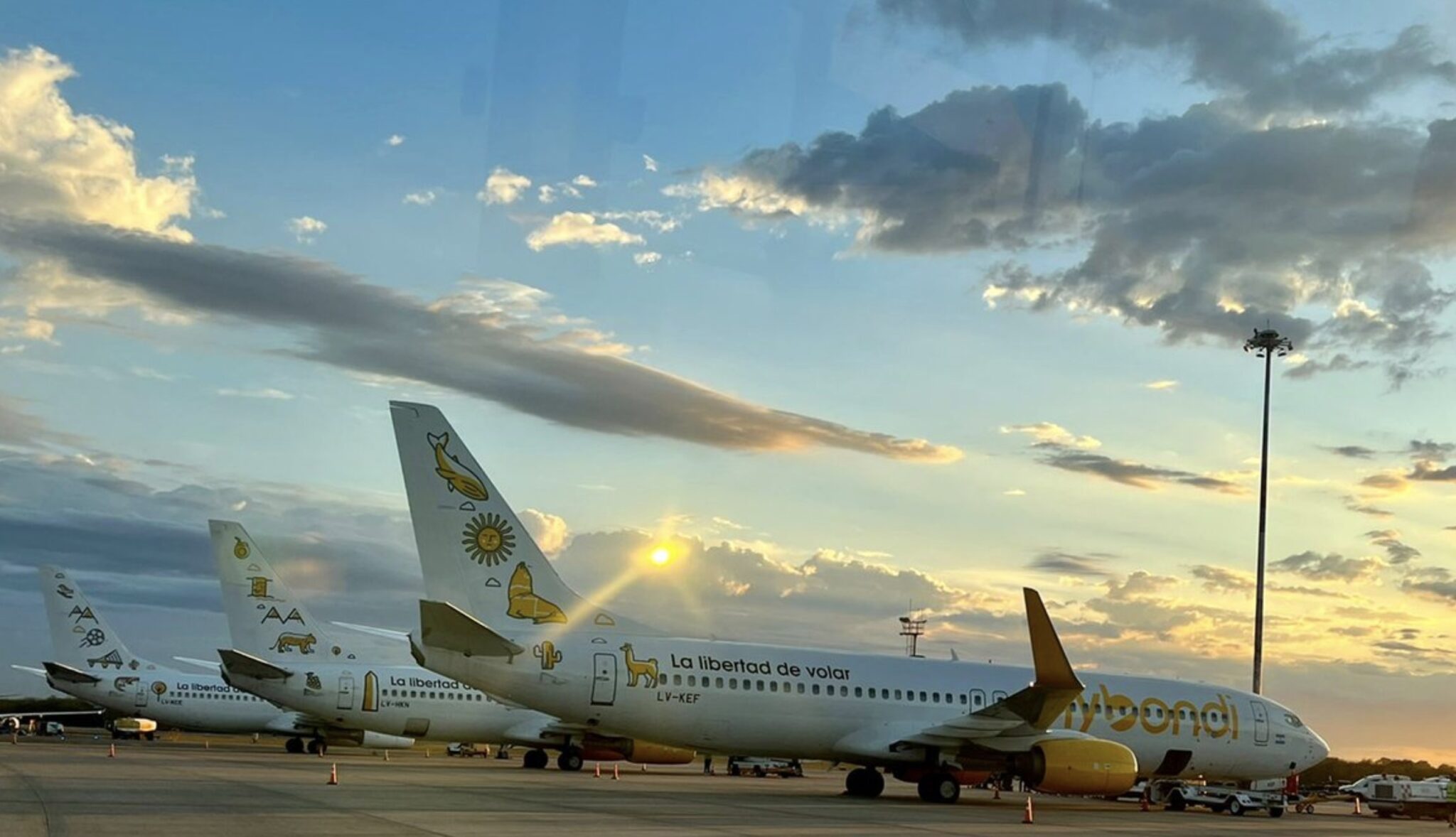 Aerolínea argentina Flybondi vende billetes NFT que permiten reventa