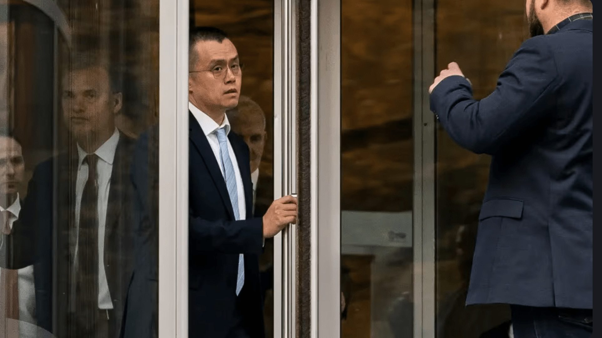 EEUU pide al juez que impida a Zhao, dueño de Binance, salir del país