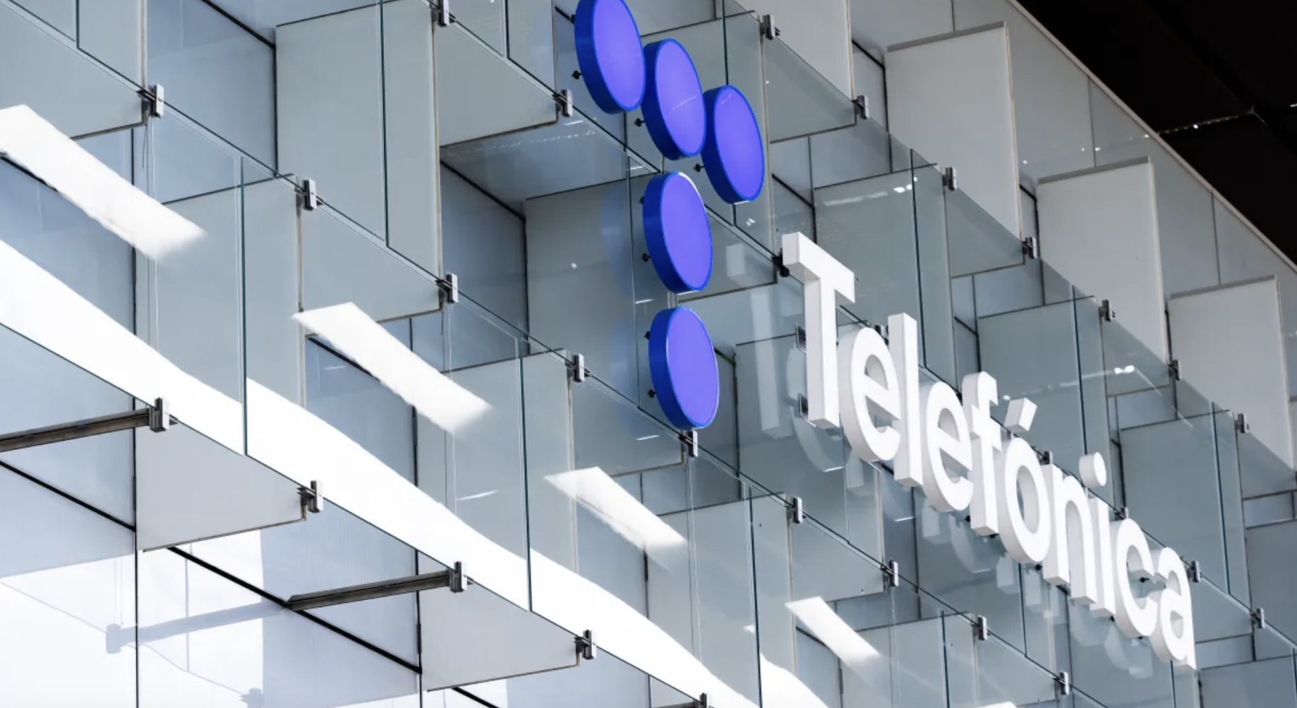Telefónica ofrece conexión móvil en México con la blockchain de Helium