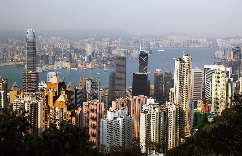 Hong Kong quiere una stablecoin respaldada por el yuan chino