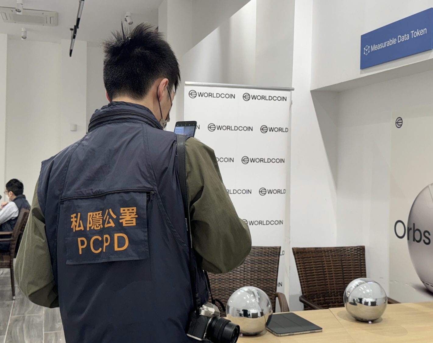 Hong Kong inicia investigación contra Worldcoin por escanear iris