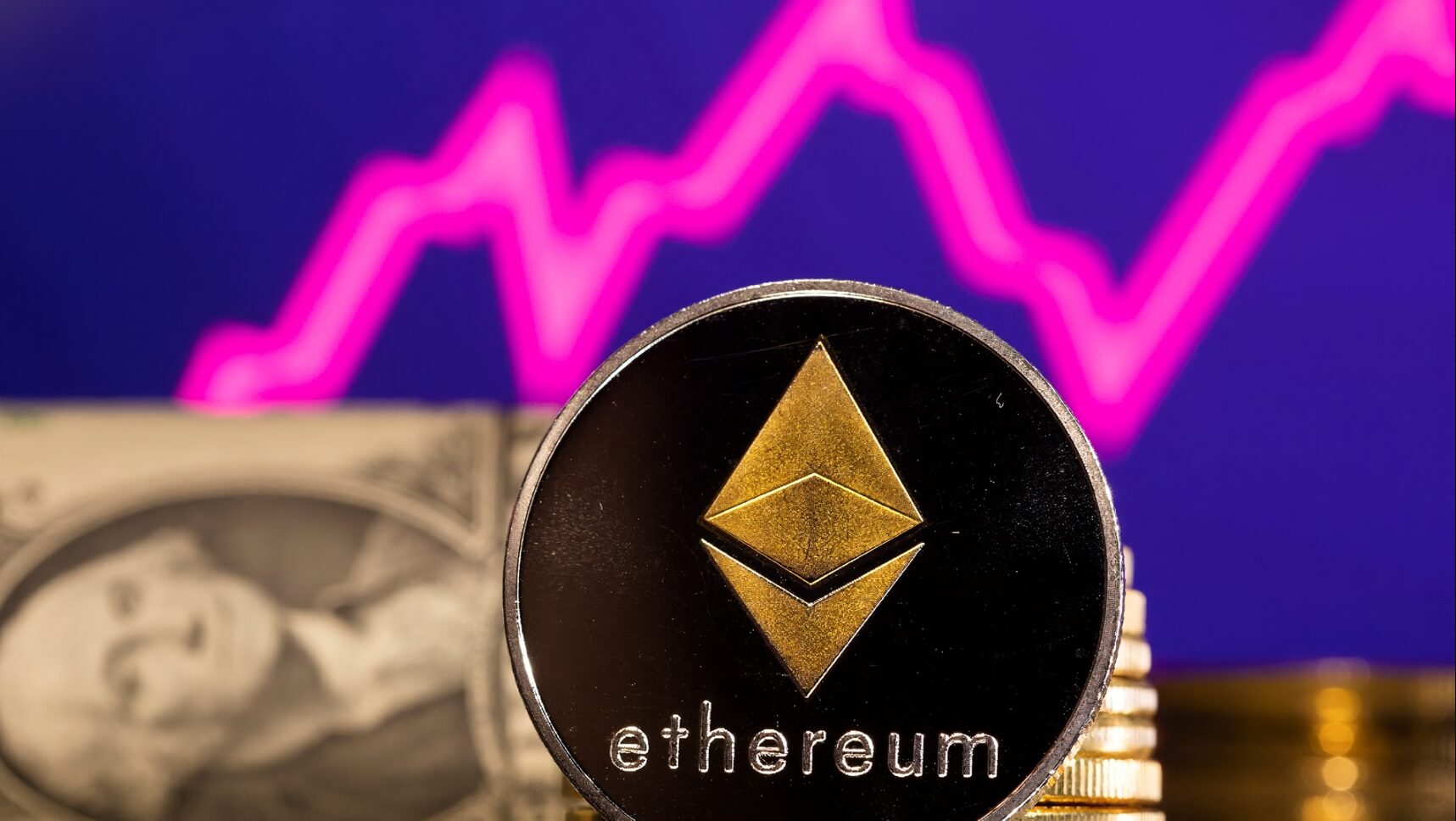 ETFs de Ethereum ya están operativos y los mercados reaccionan