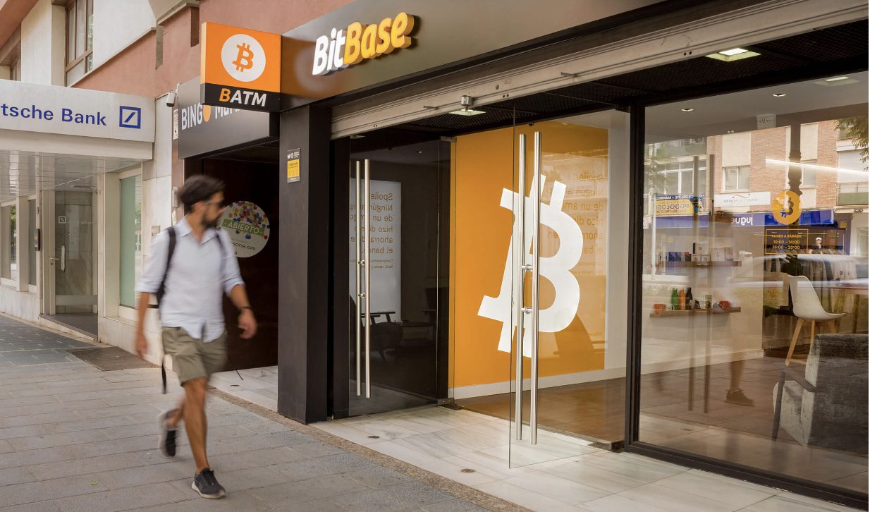 En España, los cajeros automáticos de Bitcoin aumentan su popularidad