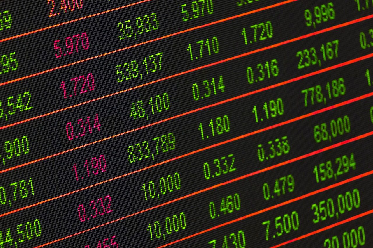 S&P Global lanza índice que une criptomonedas y acciones cripto