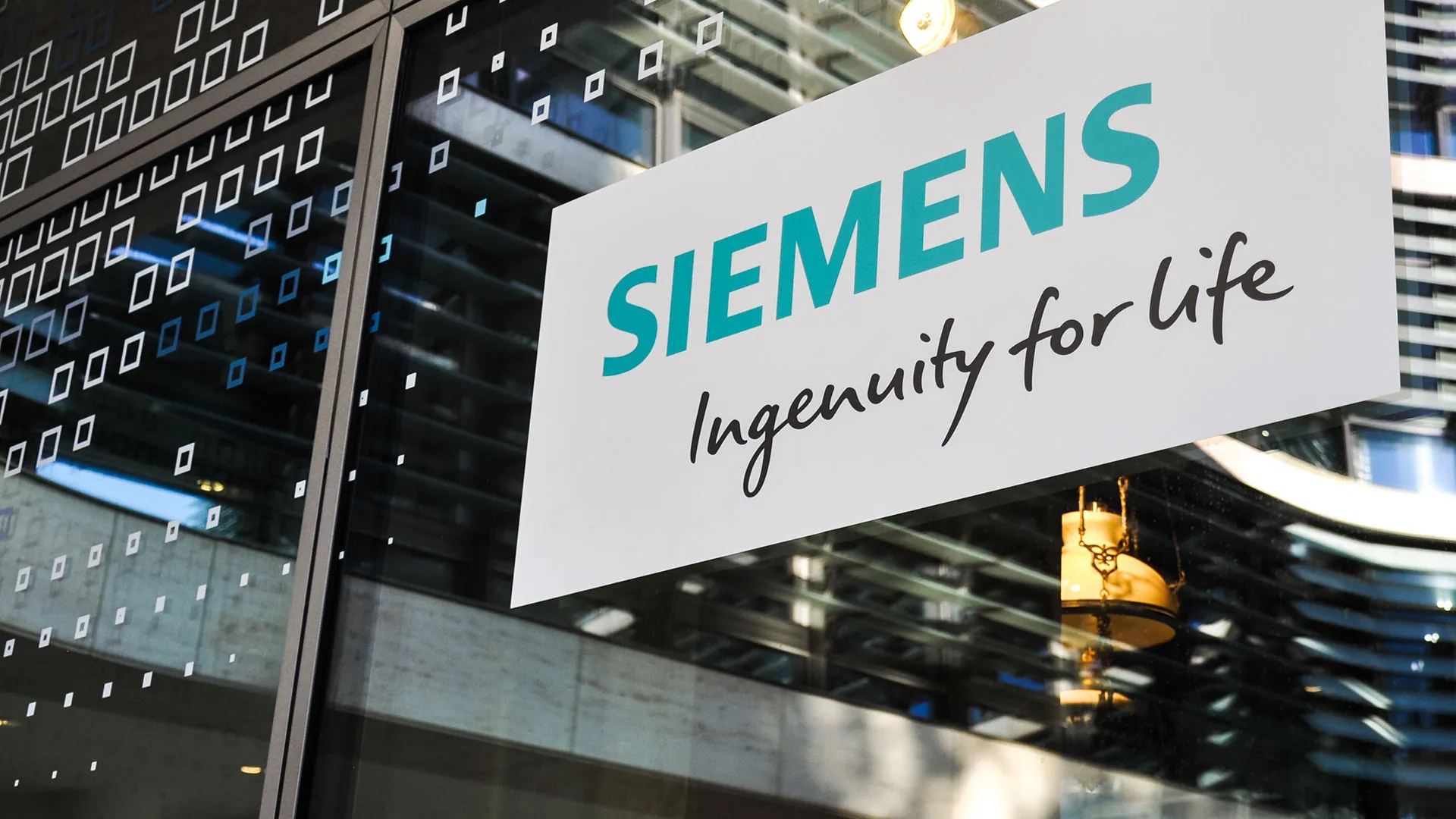 Siemens Software Center: CVE explotado y parche con fecha límite